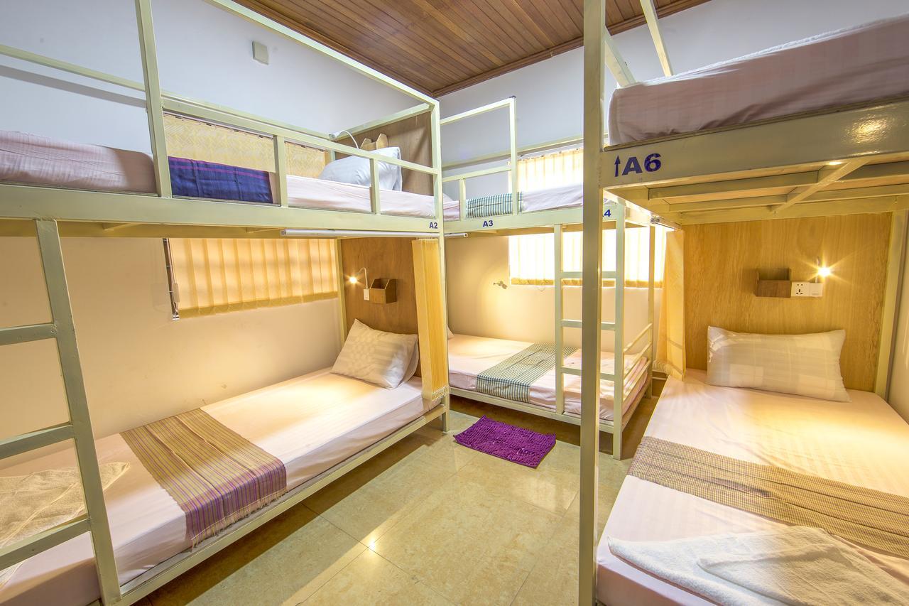 Alis' House Hostel Siem Reap Exterior photo